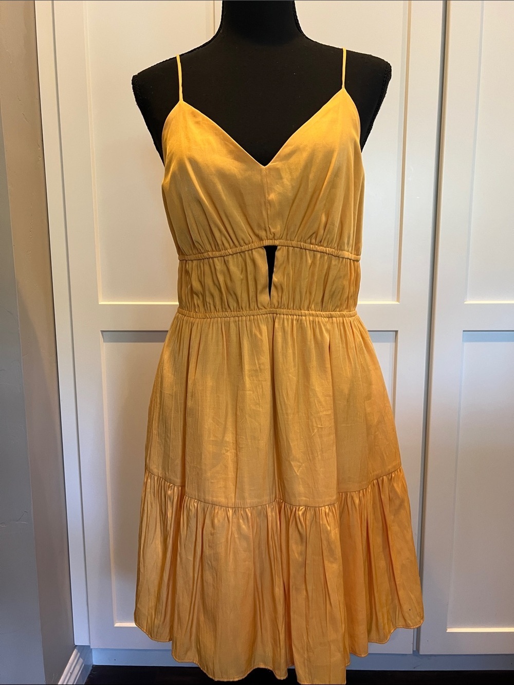 Spaghetti-Strap Sunny Midi Sun Dress in Mustard Yellow Size M